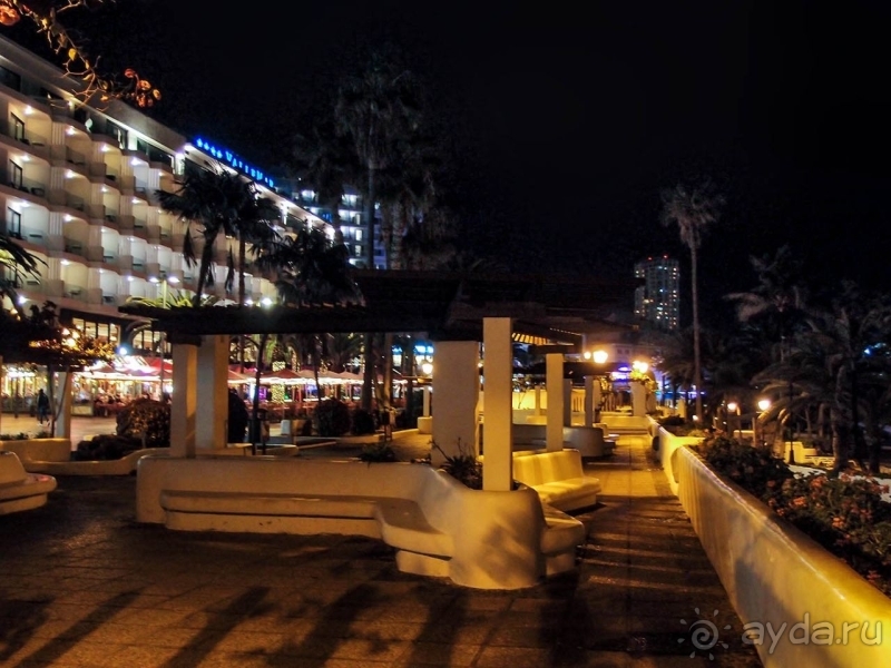 Альбом истории "Слишком темно, феерически ярко"