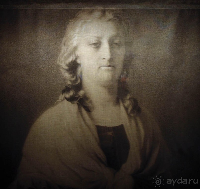 Печальный замок на набережной