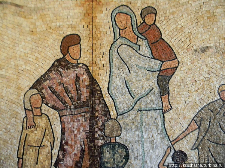 Самая красивая синагога и самая большая мечеть