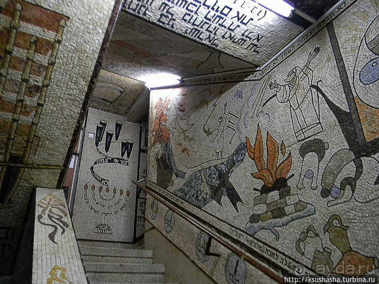 Самая красивая синагога и самая большая мечеть