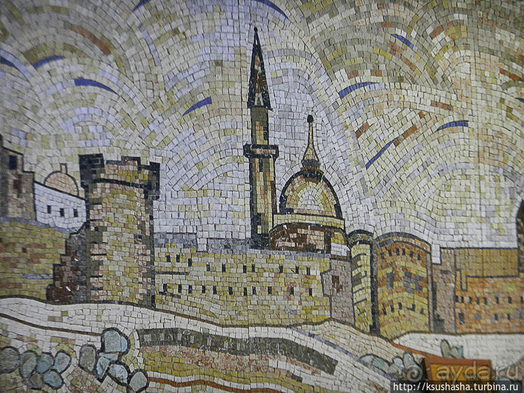 Самая красивая синагога и самая большая мечеть