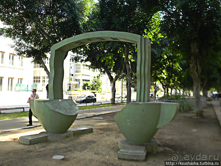 Эклектика и баухаус на бульваре Ротшильда