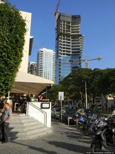 Эклектика и баухаус на бульваре Ротшильда