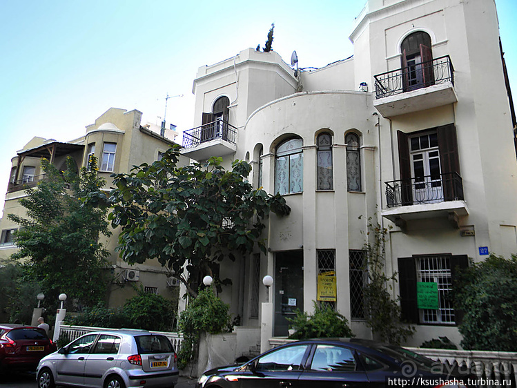 Эклектика и баухаус на бульваре Ротшильда