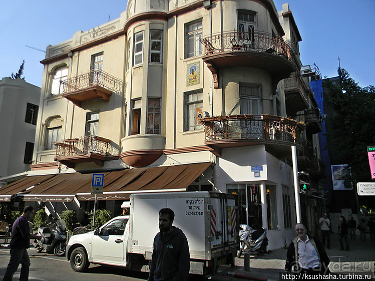 Эклектика и баухаус на бульваре Ротшильда