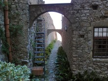 В сладкой глазури Горький миндаль