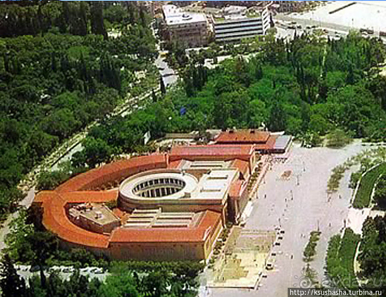 Альбом отзыва "Первый Олимпийский дворец рядом с храмом Зевса Олимпийского"