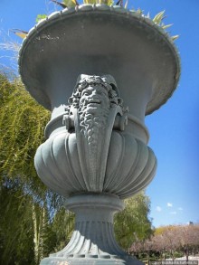 Первый Олимпийский дворец рядом с храмом Зевса Олимпийского