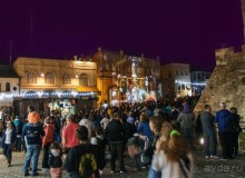 Снова расцветился город ночной