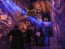 Снова расцветился город ночной