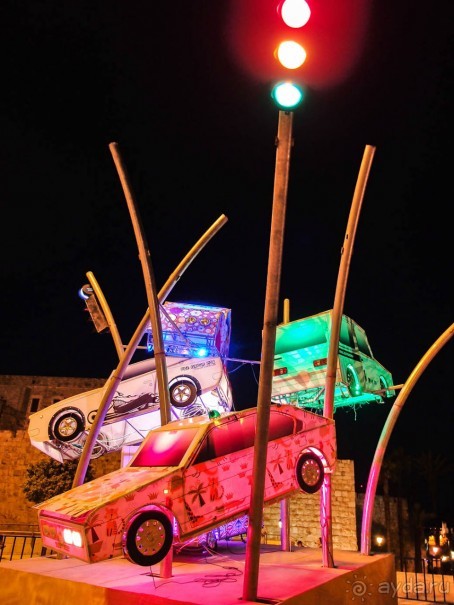 Снова расцветился город ночной