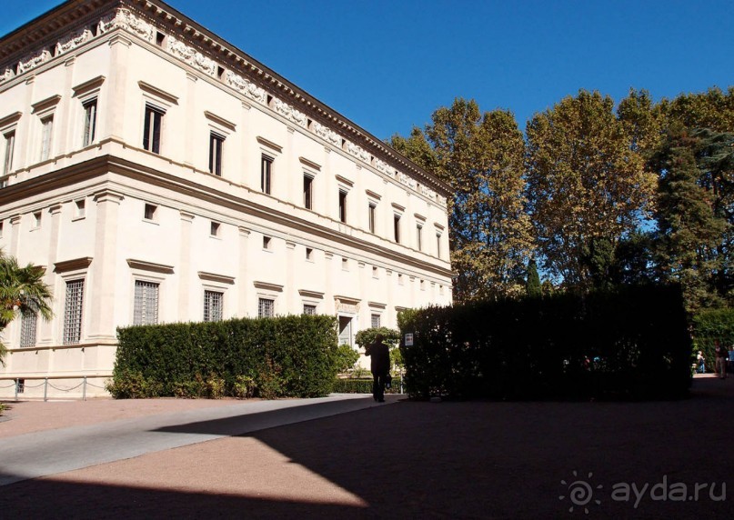 Рафаэль и Фарнезина