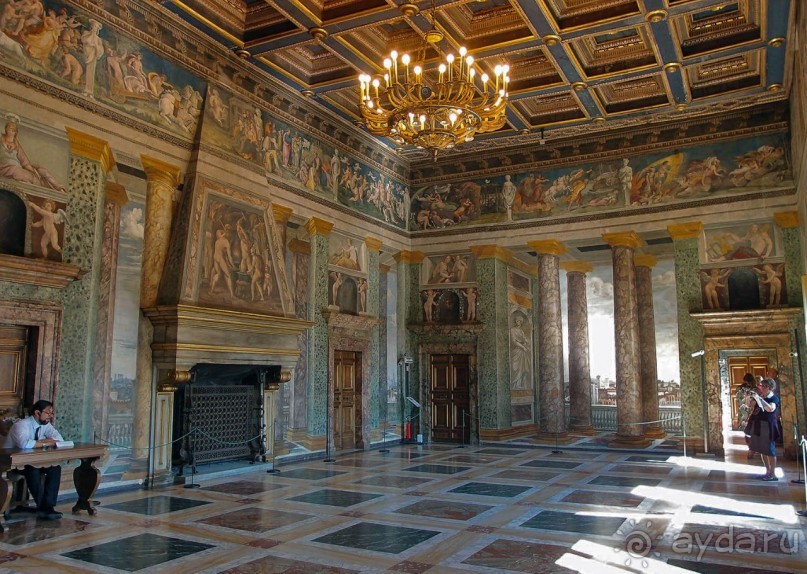 Рафаэль и Фарнезина