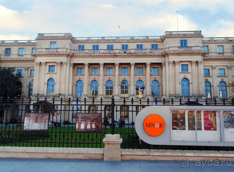 Светлая и темная энергия Площади Революции