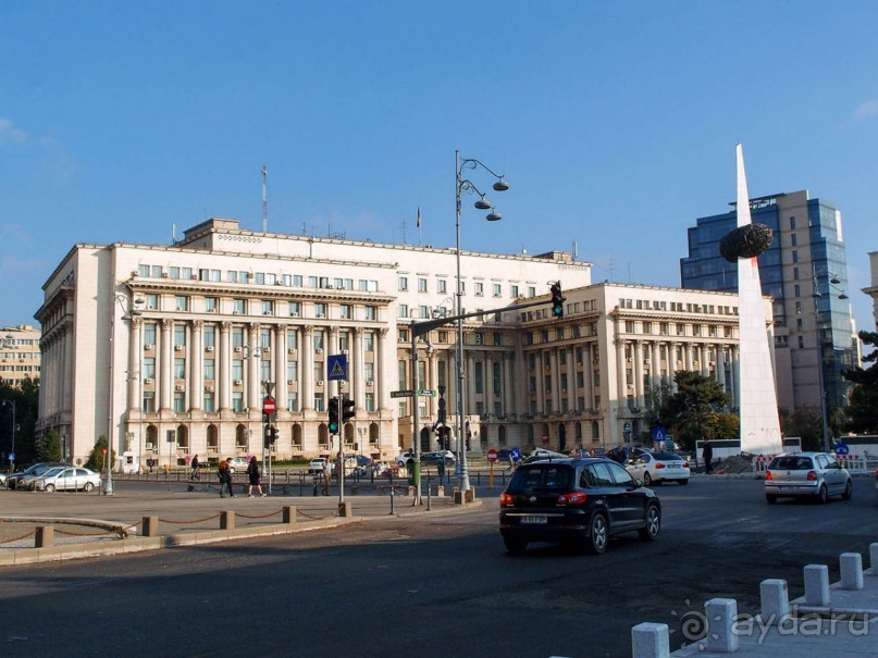 Светлая и темная энергия Площади Революции