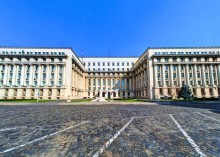 Светлая и темная энергия Площади Революции