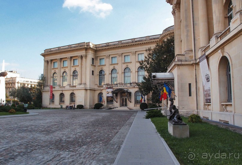 Светлая и темная энергия Площади Революции