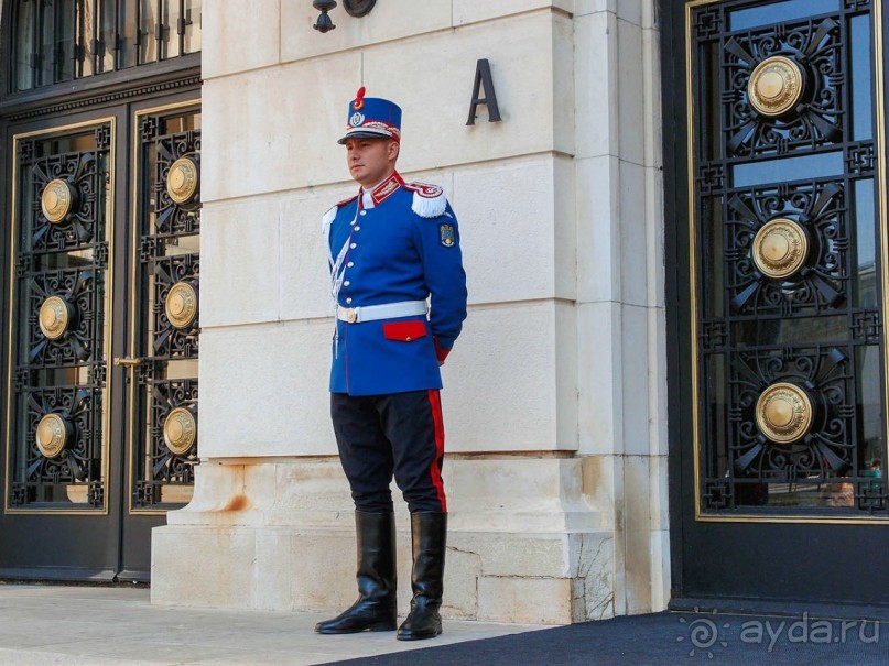 Светлая и темная энергия Площади Революции
