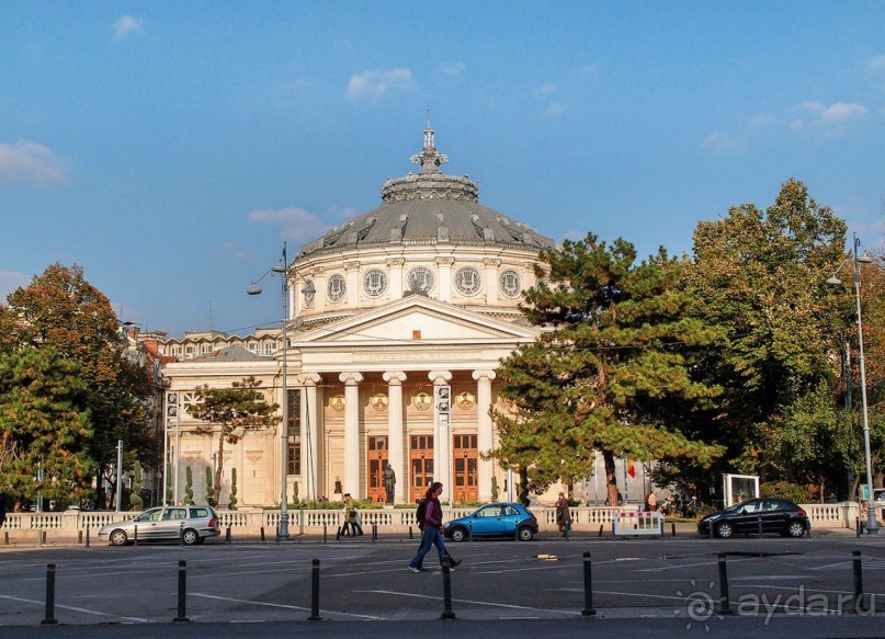 Светлая и темная энергия Площади Революции