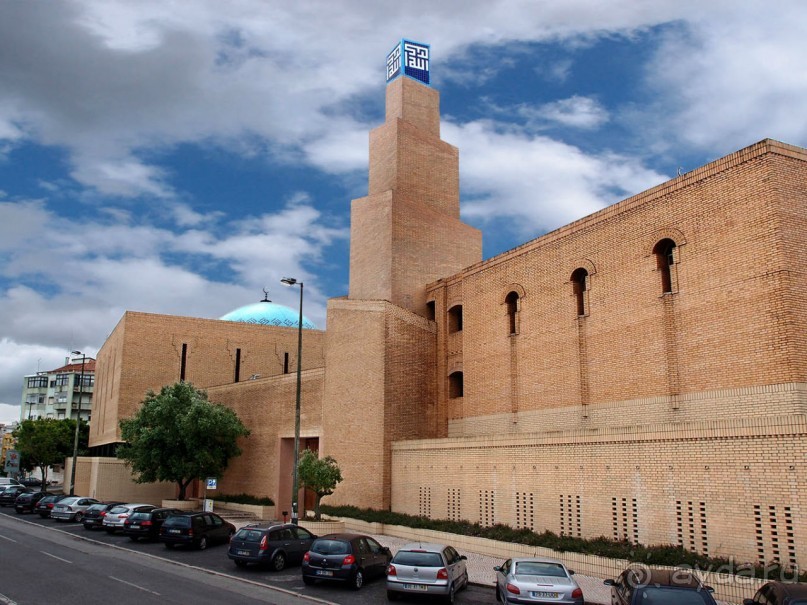 Лиссабон — разномастный, контрастный, прекрасный