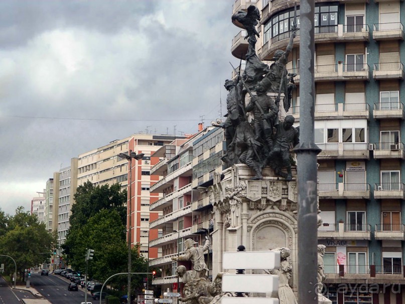 Лиссабон — разномастный, контрастный, прекрасный