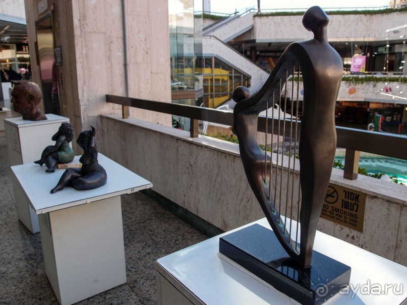 Город и Море