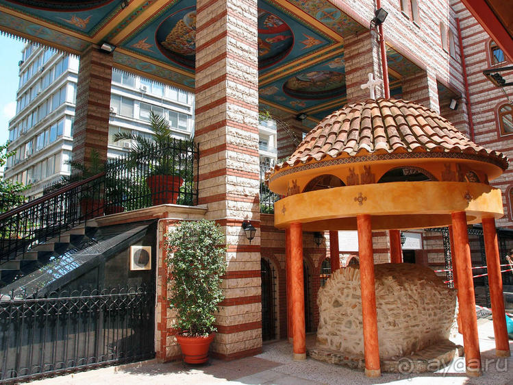 Загадка современного монастыря