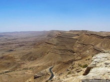 Большой махтеш и каменные деревья