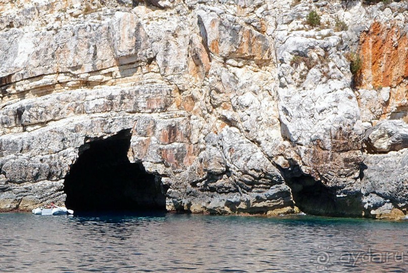 Альбом отзыва "Голубые гроты"