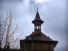 О вампирах — с юмором, о величествах — шепотом