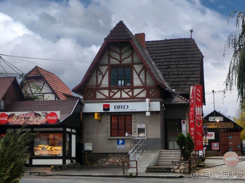 О вампирах — с юмором, о величествах — шепотом