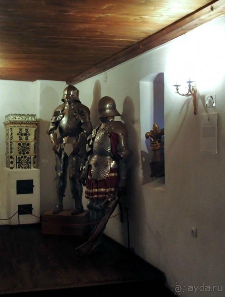 О вампирах — с юмором, о величествах — шепотом