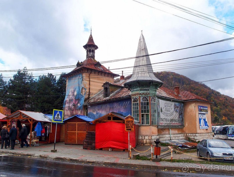 О вампирах — с юмором, о величествах — шепотом