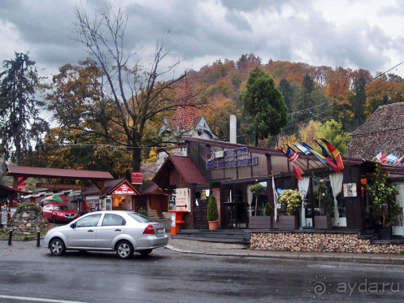 О вампирах — с юмором, о величествах — шепотом