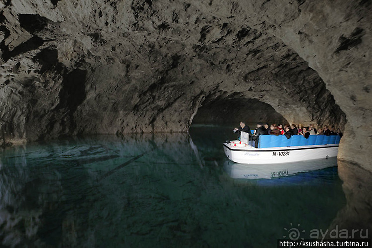 Морской грот не в море, а в лесу