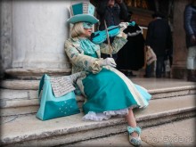 Альбом отзыва "Эти маски... (Венеция)"