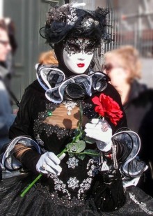 Альбом отзыва "Эти маски... (Венеция)"