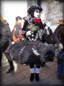 Альбом отзыва "Эти маски... (Венеция)"