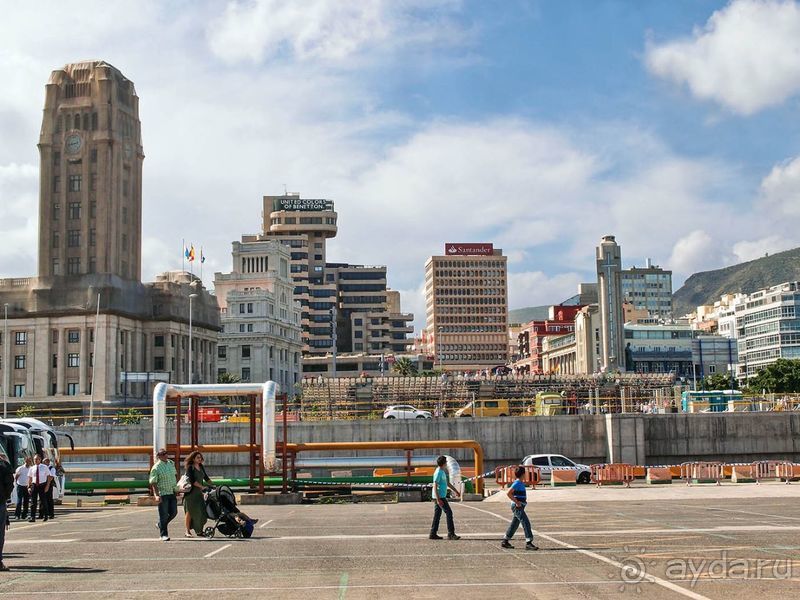 Обычный, хоть и столичный