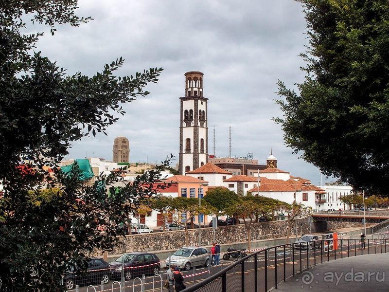 Обычный, хоть и столичный