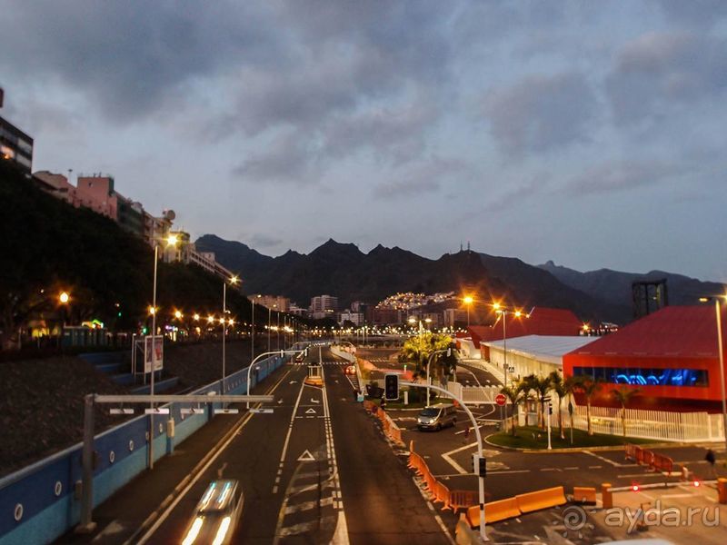 Обычный, хоть и столичный