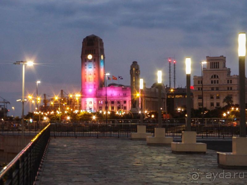 Обычный, хоть и столичный