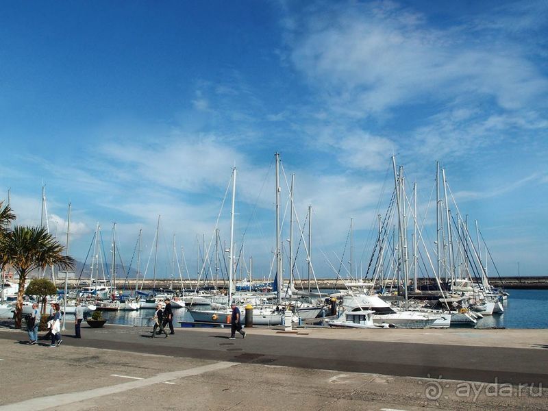 Обычный, хоть и столичный