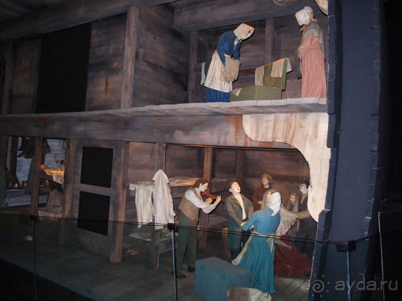 Над кораблем судьбы воспоминаний дождь