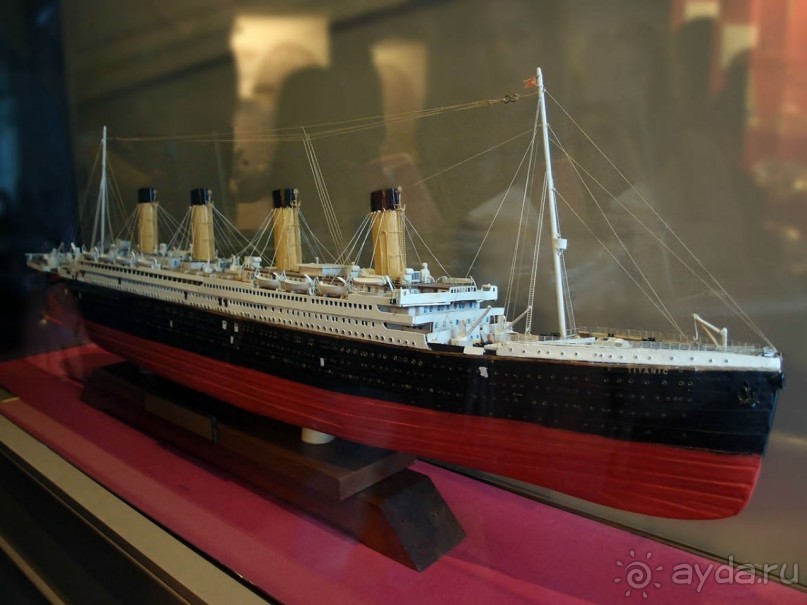 Над кораблем судьбы воспоминаний дождь