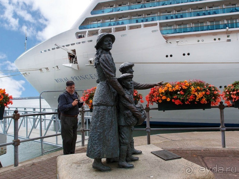 Над кораблем судьбы воспоминаний дождь