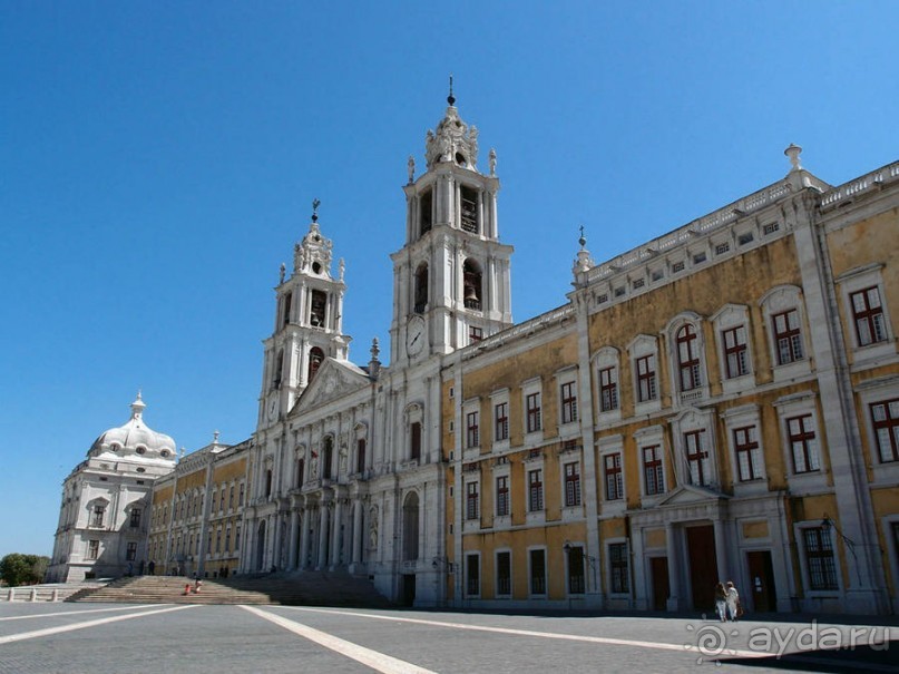Грандиозная Мафра