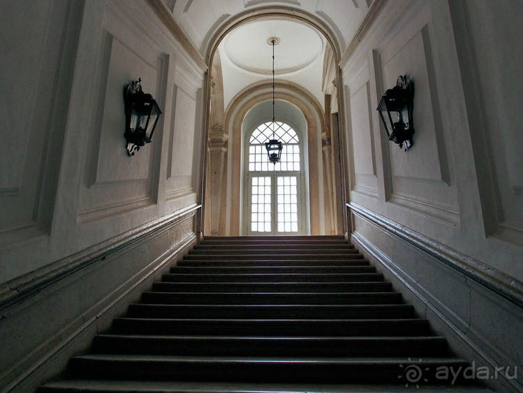 Грандиозная Мафра