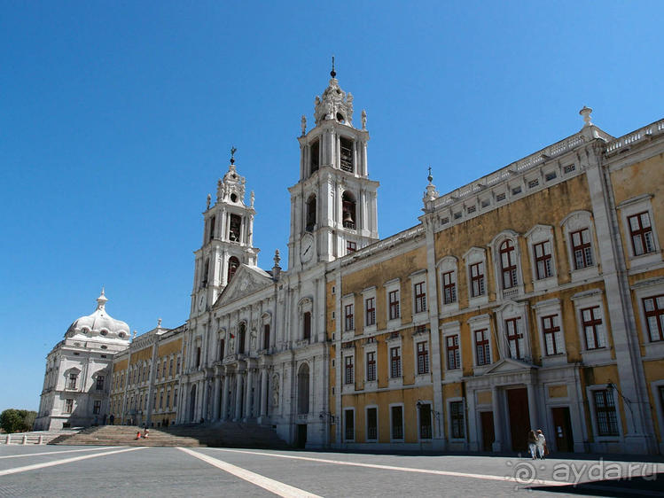 Грандиозная Мафра