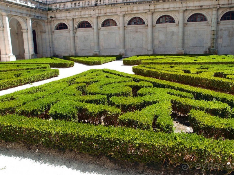 Грандиозная Мафра